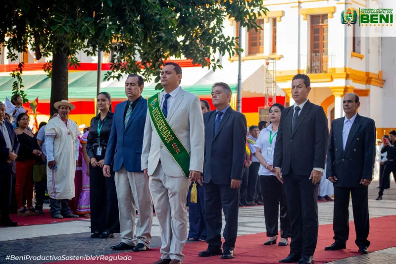 GOBERNACIÓN DEL BENI CONMEMORÓ CON CIVISMO Y PATRIOTISMO LOS 201 AÑOS DE LA INDEPENDENCIA DE BOLIVIA