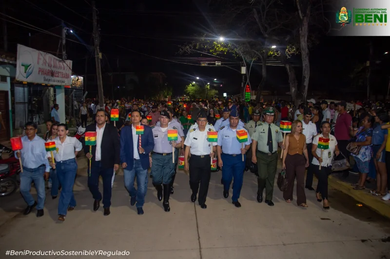 PATRIOTISMO Y UNIDAD:GOBERNACIÓN PARTICIPA DEL DESFILE DE TEAS EN CONMEMORACIÓN DE LOS 201 ANIVERSARIO DE BOLIVIA